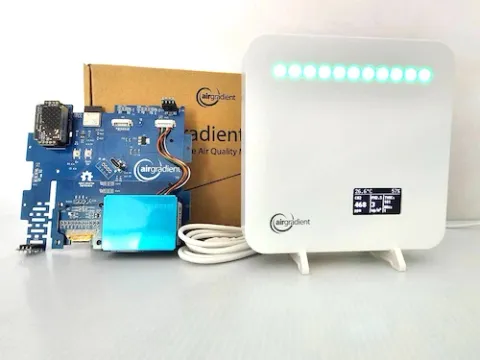 AirGradient ONE Kit