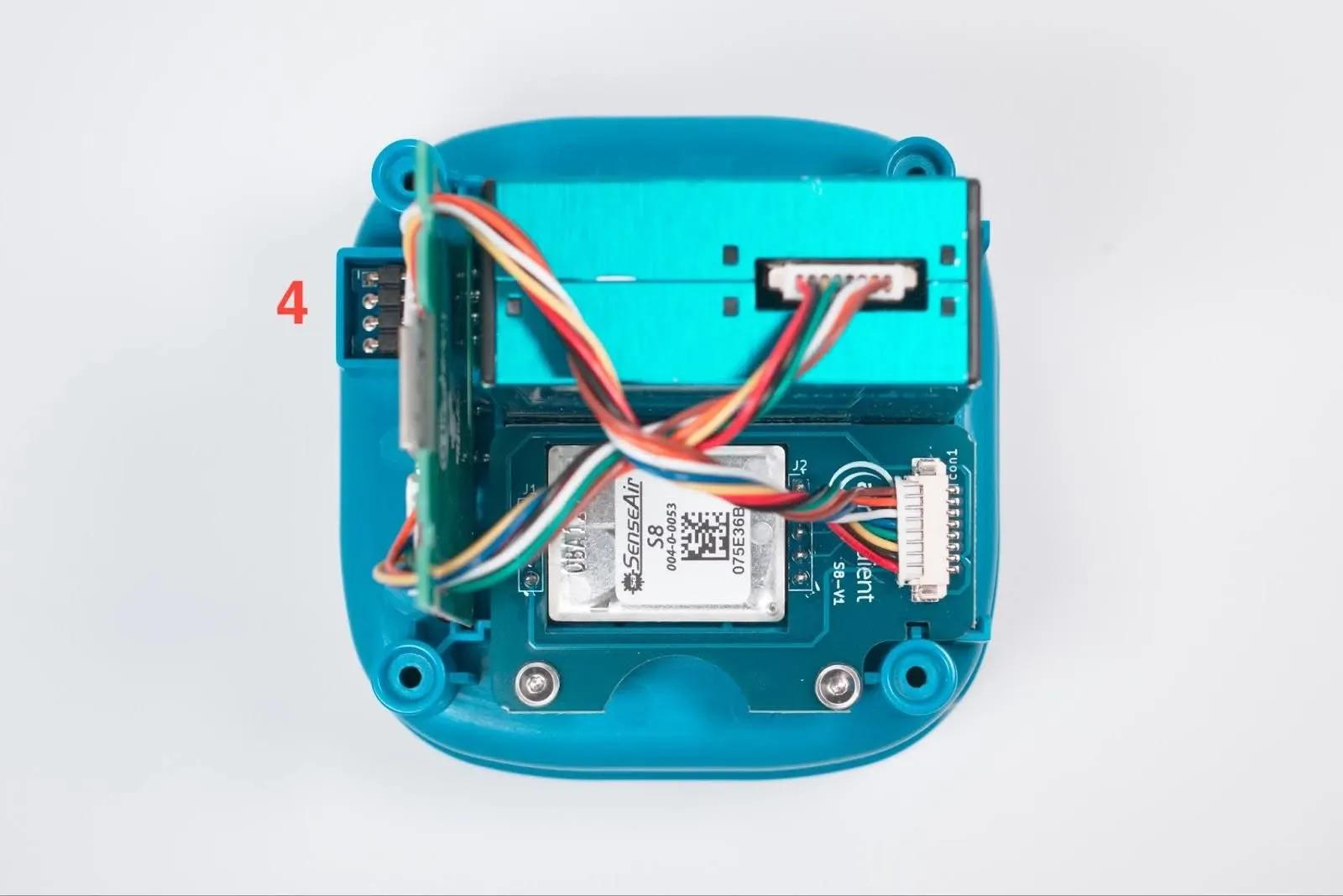 Components of the Open Air Monitor as numbered in the text above: Position of the VOC sensor (number 4).